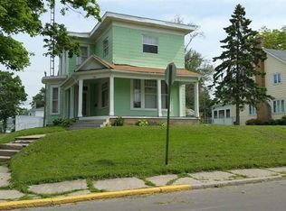 301 E South St, Winchester, IN 47394