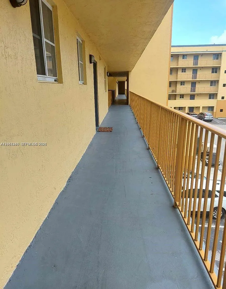 Waterview Condo — Photo 2