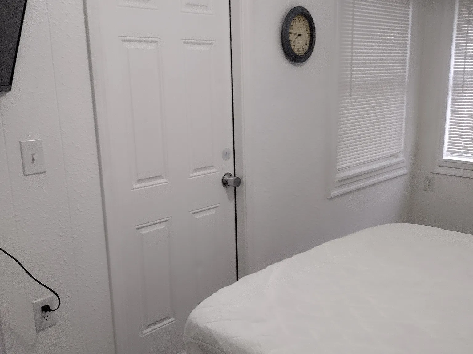 3 bed, 1940 sqft, $675 — Photo 3