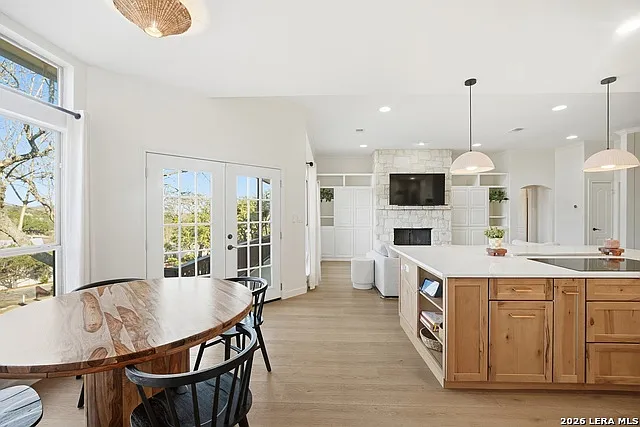 204 Tapatio Dr W — Photo 18