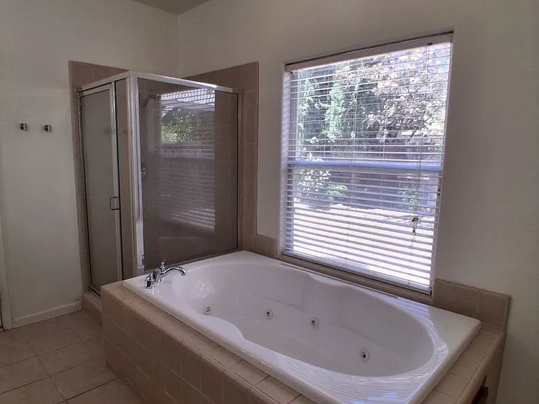 551 Lester Ave — Photo 25
