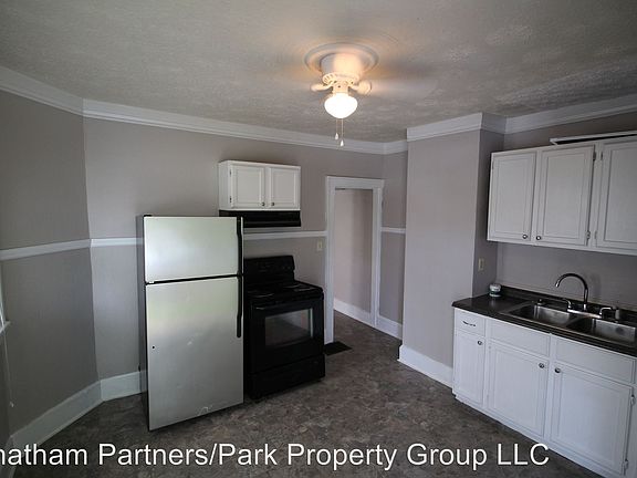 4th image of 1473 N Grant Ave