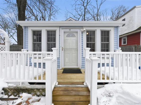 20 Bristol Street, Huntington, NY 11743