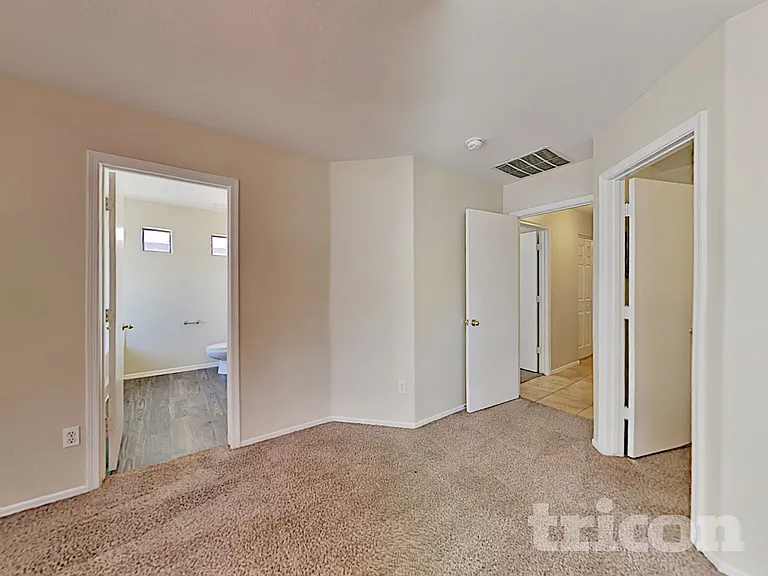 6014 S 16th Ln — Photo 9