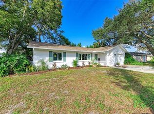 6412 2nd Ave W, Bradenton, FL 34209