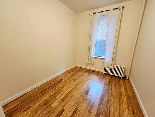 Rented by Voro Purple LLC | media 22