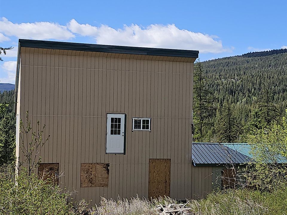 1st image of 4 Paxson Ln