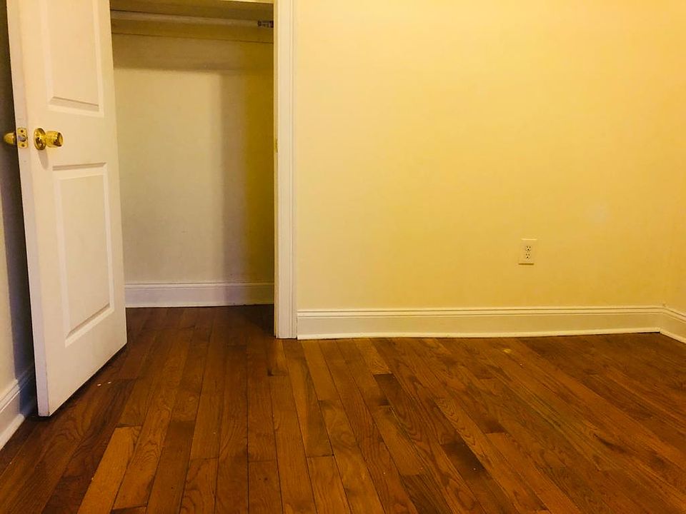2nd image of 164 Clinton Ave #13E