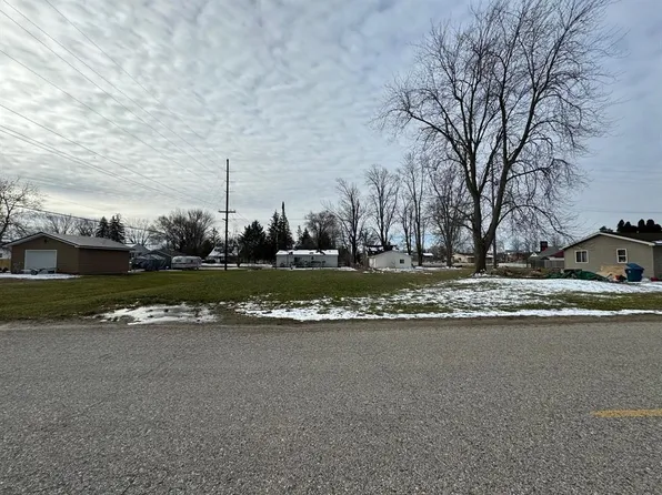 118 Doane St, Beaverton, MI 48612