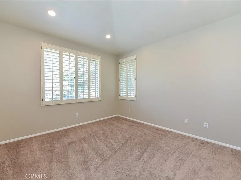 708 Solvay Aisle — Photo 21