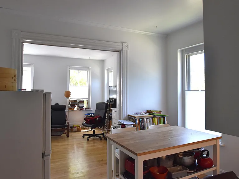 1010 State St #1 — Photo 8
