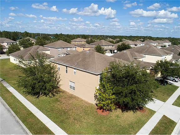 5th image of 30527 Annadale Dr