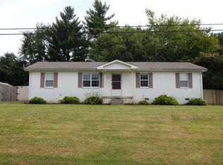 105 Gilliam Ln, Dickson, TN 37055