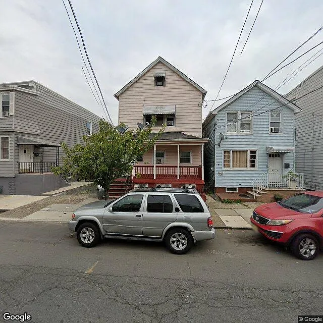 609 4th Ave #B