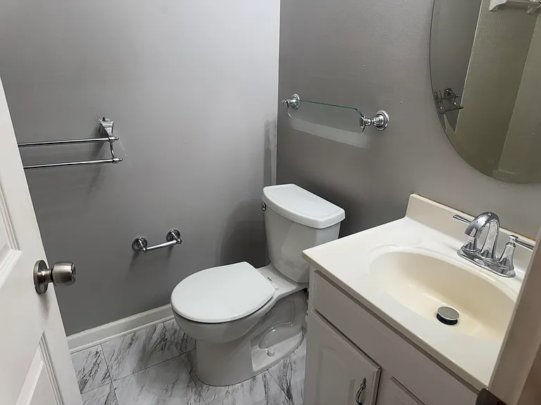 30220 Southfield Rd #243 — Photo 7
