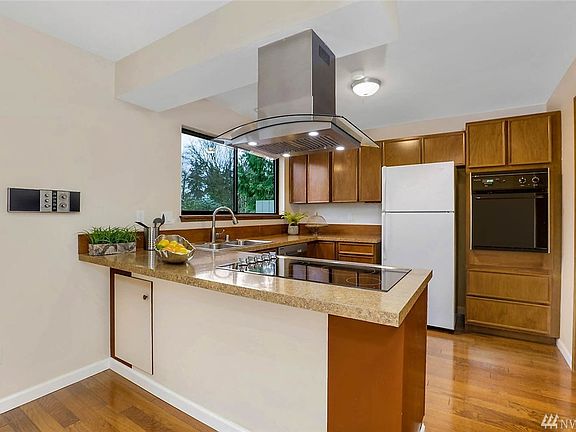 2nd image of 17050 Northup Way APT 37