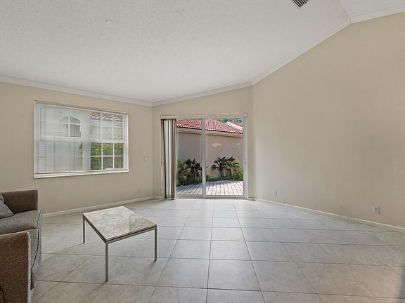 2nd image of 15 Via Carrara