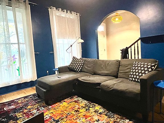 5th image of 318 Marcellus St