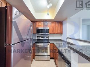 3601 W Tierra Buena Ln Unit 240, Phoenix, AZ 85053
