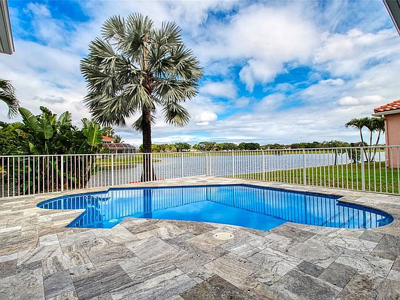 5th image of 7289 Catalina Isle Drive