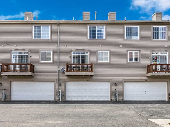 3rd image of 73 Thomas Ct