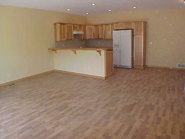 214 E Elcliff Rd — Photo 5