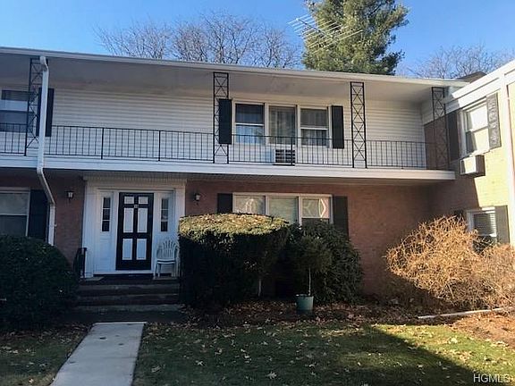 2nd image of 15 Milford Ln APT 7204