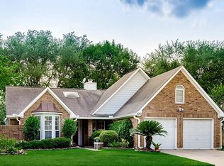 8303 Plum Lake Dr, Houston, TX 77095