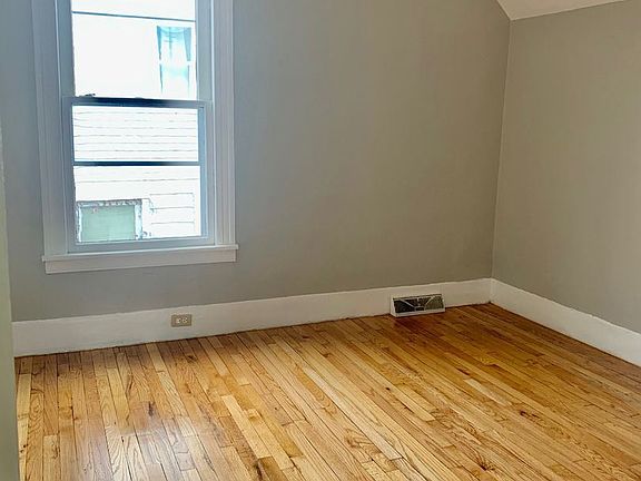 4th image of 401 Park St #9280967