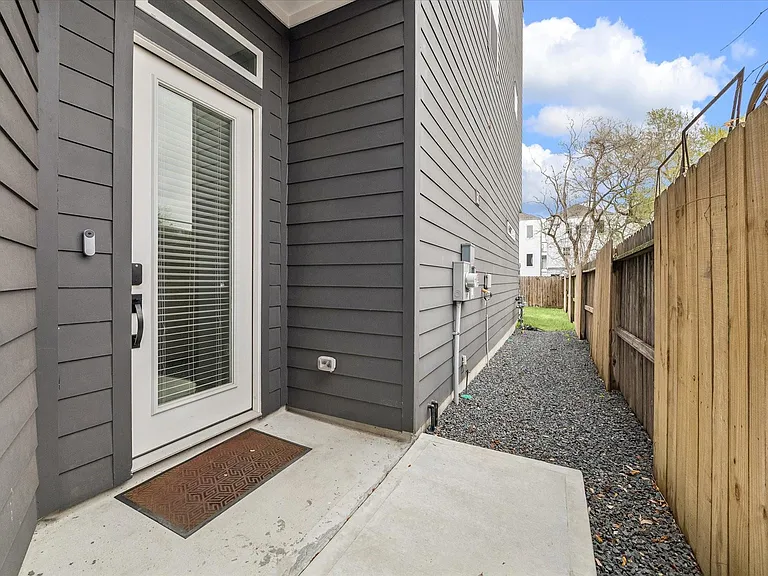 5318 Wunder Ln — Photo 5