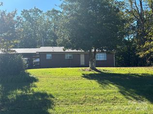 5324 Rogers Rd, Hickory, NC 28602