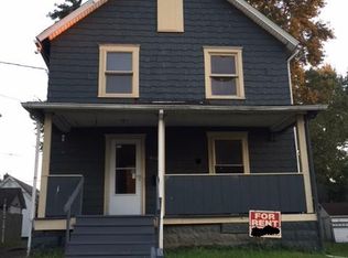 910 Highland Rd NE, Canton, OH 44704