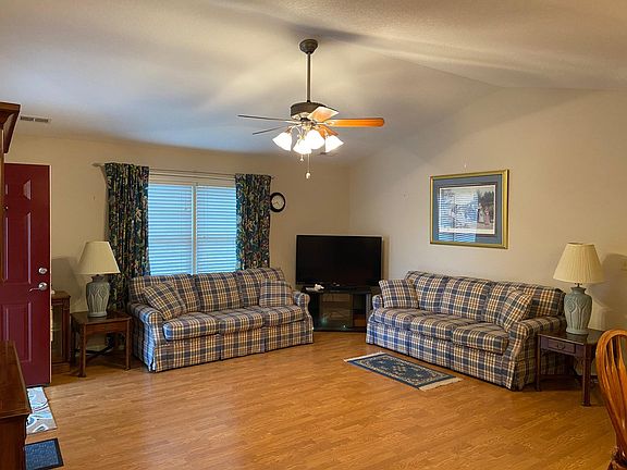 4th image of 1714 Foxtail Ln