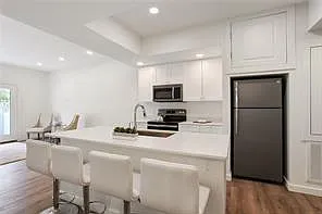 2100 Saint Thomas St #104 — Photo 14