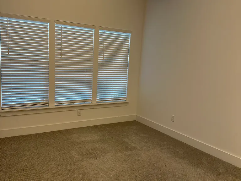 1633 54th Ave N #17 — Photo 15