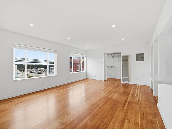 5th image of 3244A Balboa St
