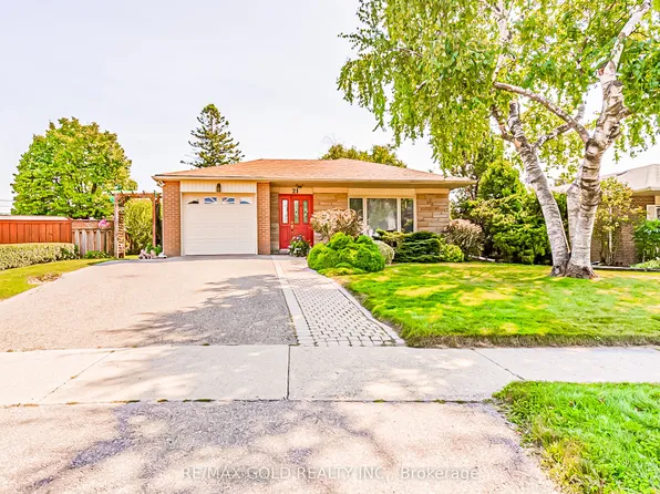 21 Aberdeen Cres, Brampton, ON L6T 2P8