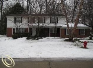 32237 Tall Timber Dr, Farmington Hills, MI 48334