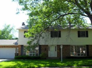 2519 W Atlantic Ave, Waukegan, IL 60085