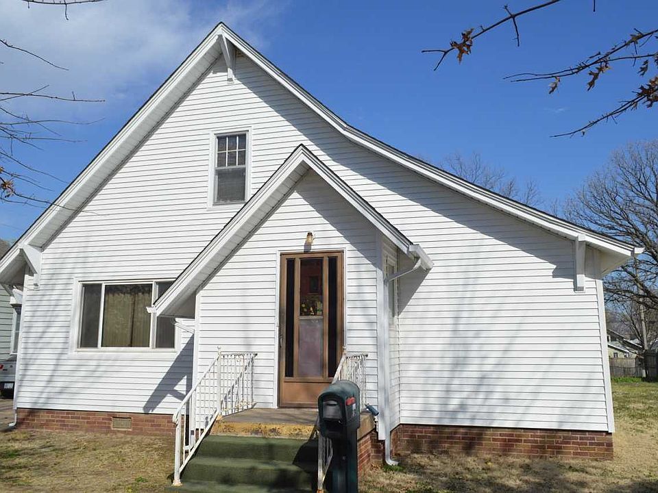1st image of 616 N Topeka St