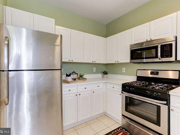 5th image of 12903 Alton Sq