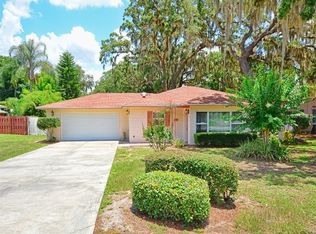 2101 Sheridan Rd, Mount Dora, FL 32757