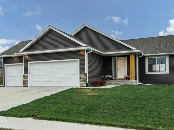 2230 Marvs Ln NE, Stewartville, MN 55976