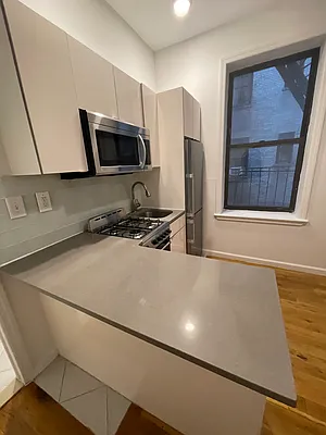 Rented by Reyes & Elsamad Real Estate Group | media 3