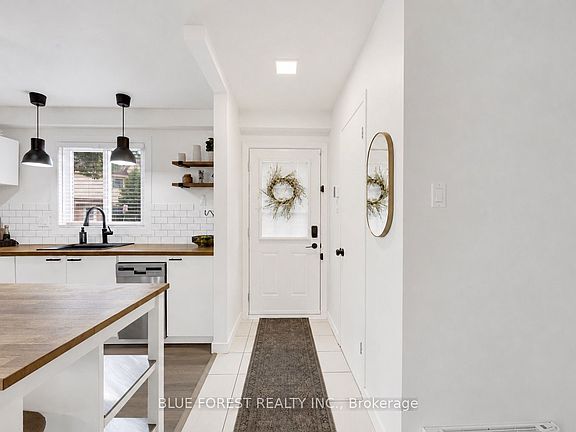 5th image of 230 Clarke Rd #92