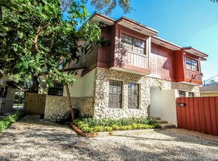 2575 NE 182nd St, Miami, FL 33160