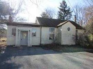 22 Center St, Mount Holly Springs, PA 17065