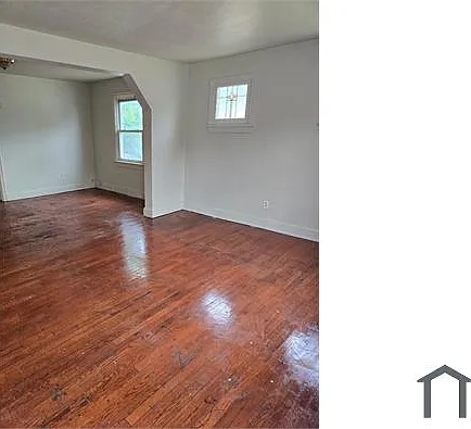 5337 Fletcher St — Photo 3
