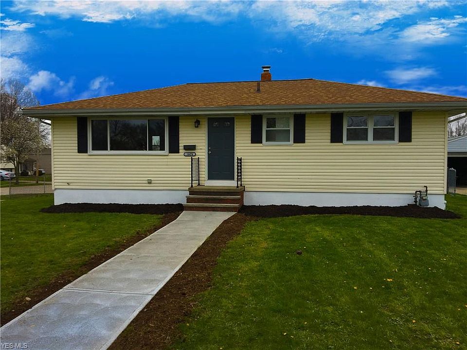 1st image of 16474 Birchcroft Dr