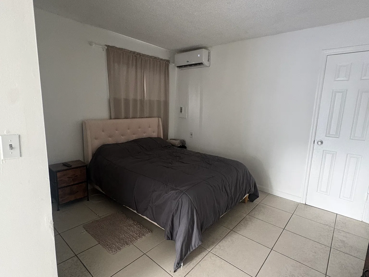 1 bed, 800 sqft, $1,200 — Photo 3